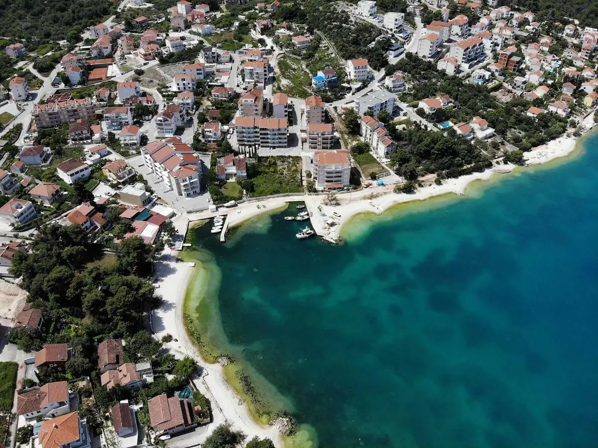 Flora Διαμέρισμα Τρογκίρ Κροατία
